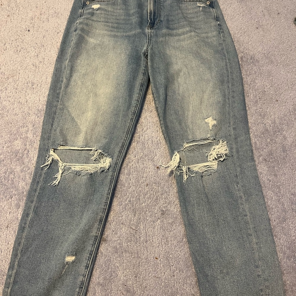 American Eagle Outfitters Light Blue Distressed Boyfriend Jeans